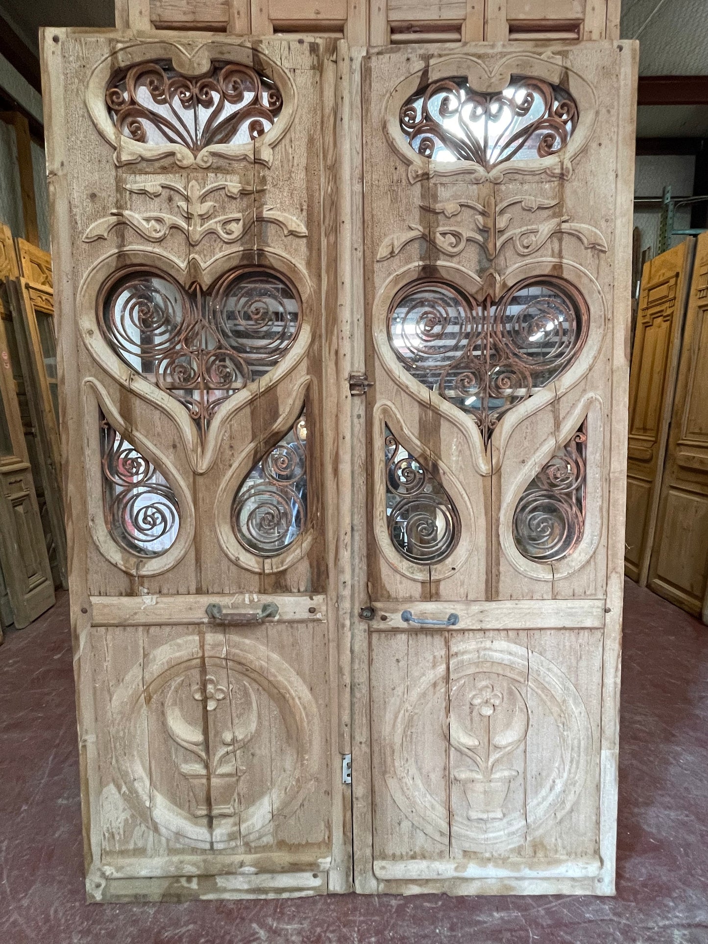 Antique French panel doors with metal (96x62) H0032s