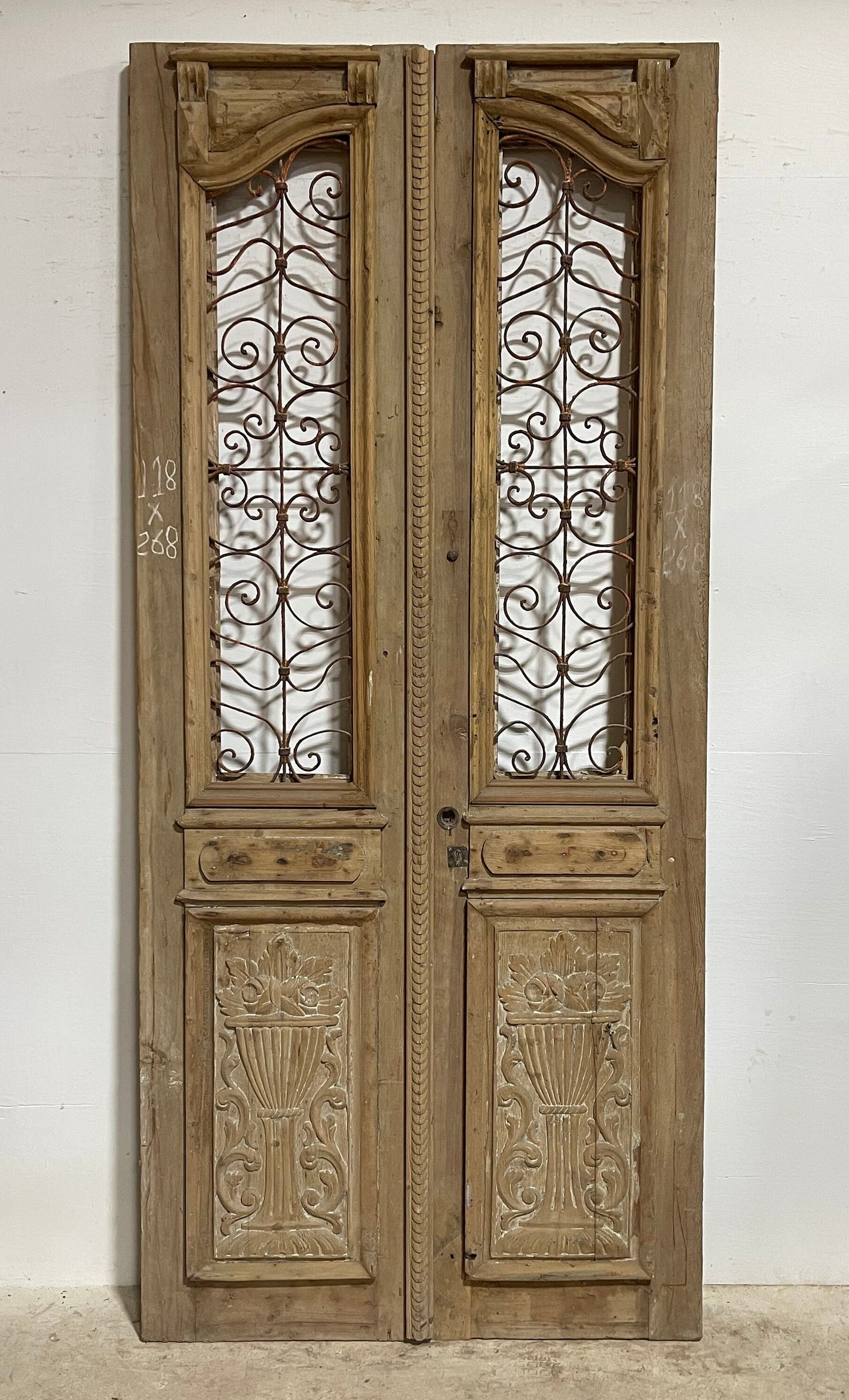 Antique French panel doors with iron (105.5x47) I002s