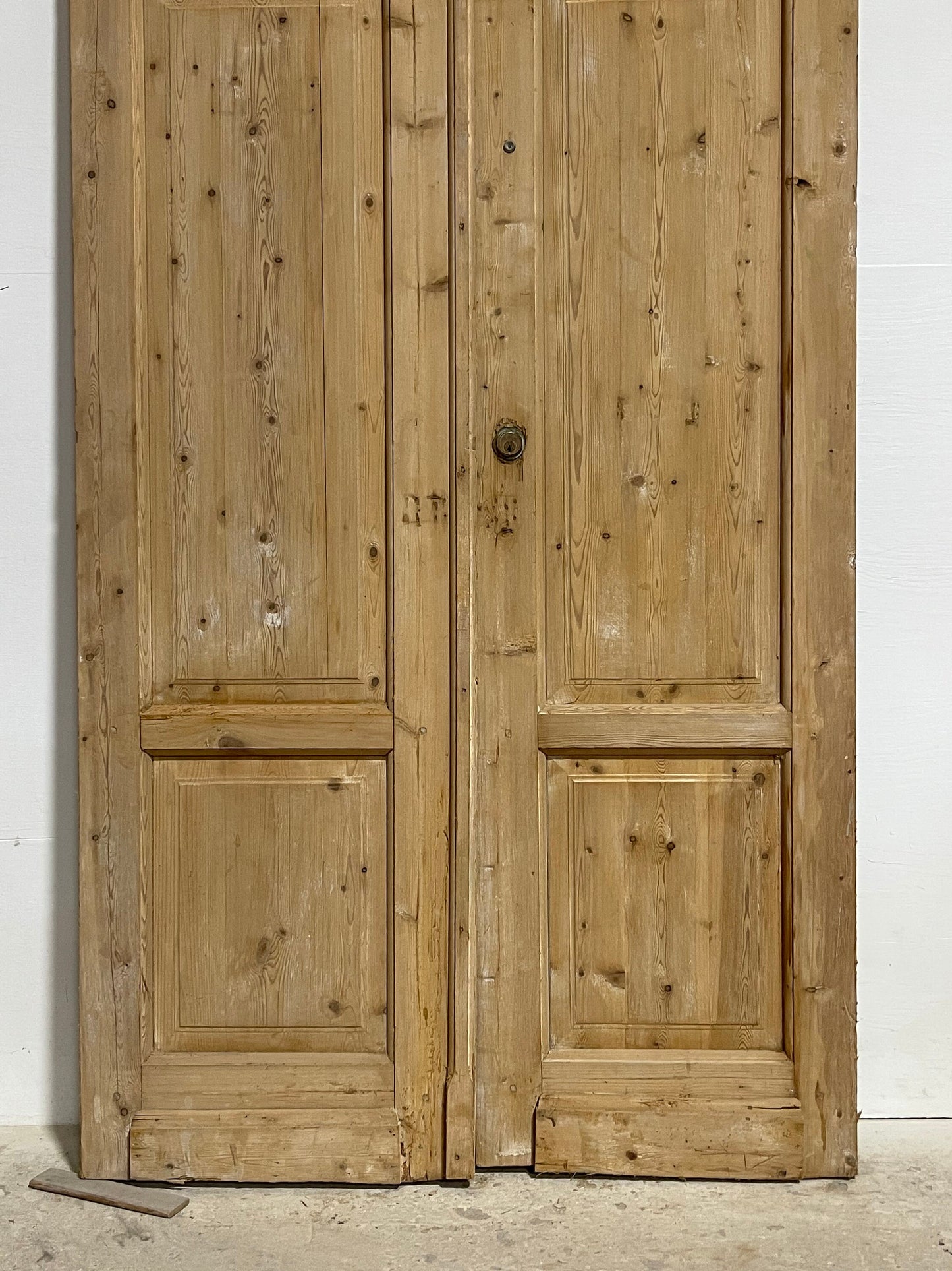 Antique French panel doors (83.5x40.25) I084s